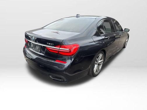 2017 BMW 750 I