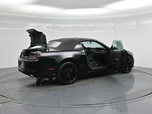 2014 Ford Mustang V6