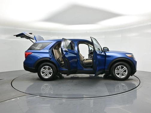 2023 Ford Explorer Base