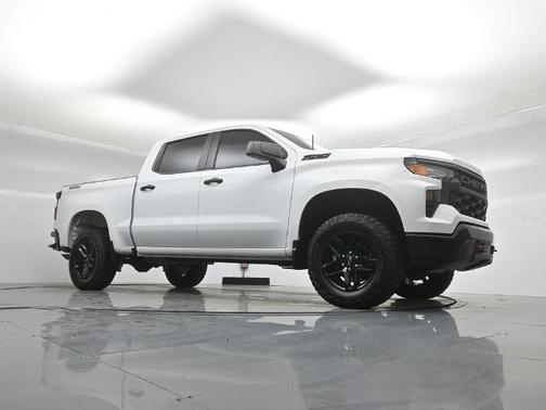 Summit White 2024 Chevrolet Silverado 1500 CUSTOM TRAIL BOSS