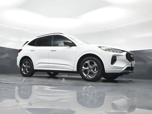 OXFORD WHITE 2023 Ford Escape ST-LINE