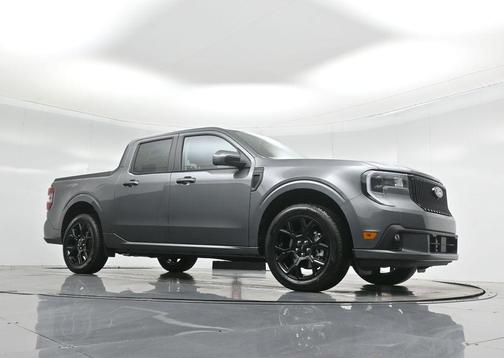 2025 Ford Maverick Lobo Standard