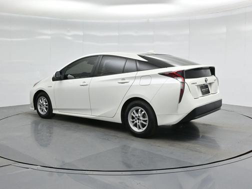 2017 Toyota Prius One