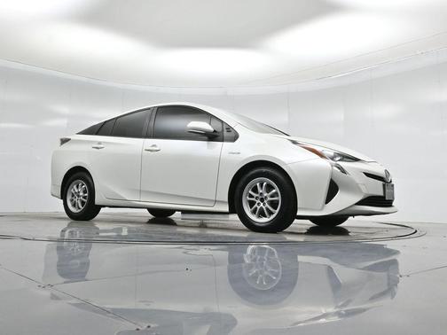 2017 Toyota Prius One