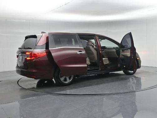 Deep Scarlet Pearl 2020 Honda Odyssey EX