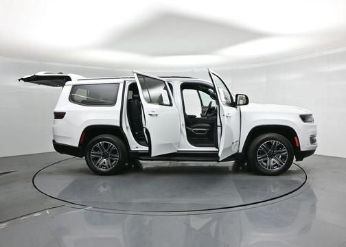 2024 Jeep Wagoneer Series II 4x2