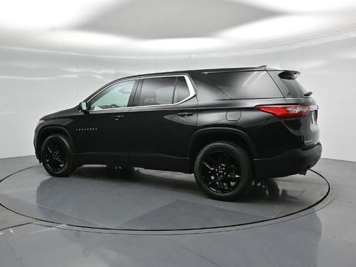 Mosaic Black Metallic 2020 Chevrolet Traverse LS W/1LS