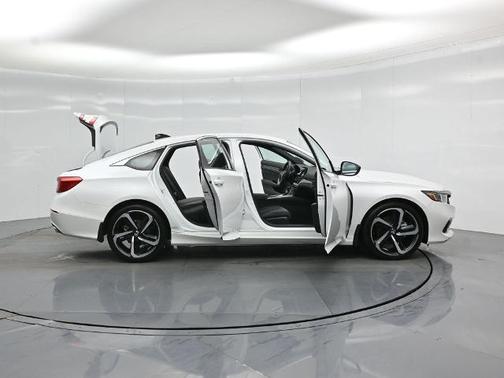 Platinum White Pearl 2022 Honda Accord SPORT 1.5T