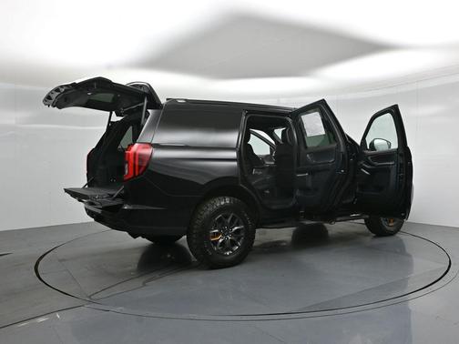 Black Metallic 2026 Ford Expedition Tremor