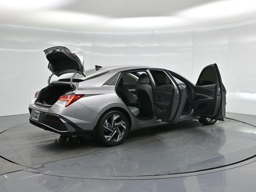 2024 Hyundai ELANTRA HEV Limited