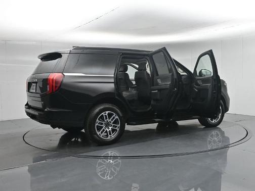 AGATE BLACK METALLIC 2025 Ford Expedition ACTIVE