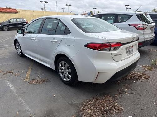 Ice 2023 Toyota Corolla LE