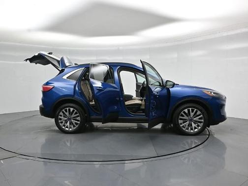 ATLAS BLUE METALLIC 2022 Ford Escape TITANIUM