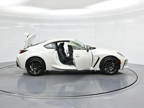 2024 Toyota GR86 Premium