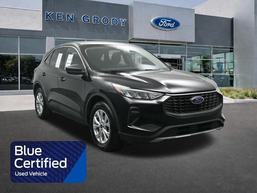 Black Metallic 2024 Ford Escape Active