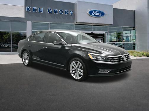 Black Uni 2016 Volkswagen Passat V6 SEL Premium