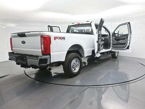 2025 Ford F-250 XLT