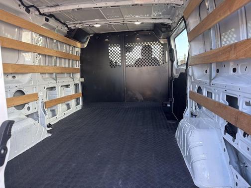 OXFORD WHITE 2023 Ford Transit-250 BASE
