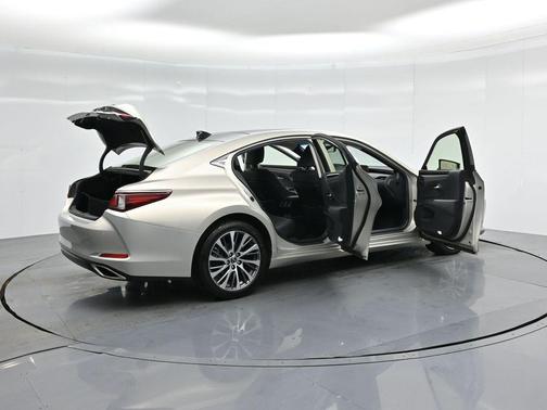 2019 Lexus ES 350 Base