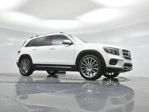 Polar White 2021 Mercedes-Benz GLB 250 BASE