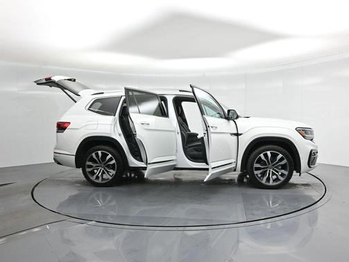 2023 Volkswagen Atlas 3.6L SEL Premium