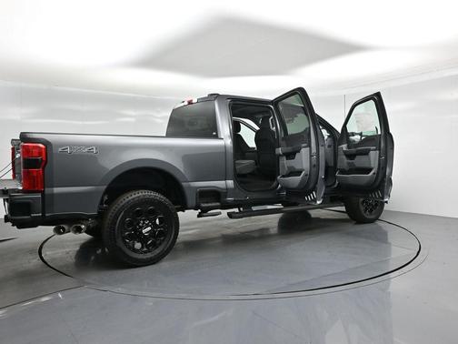 2025 Ford F-250 XLT