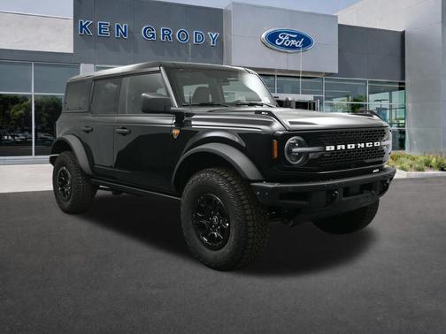 Shadow Black 2026 Ford Bronco Badlands