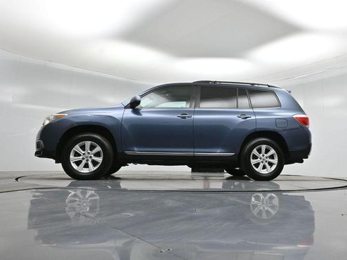 2013 Toyota Highlander SE