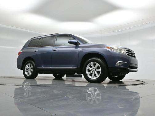 2013 Toyota Highlander SE