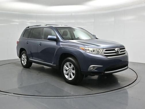 2013 Toyota Highlander SE