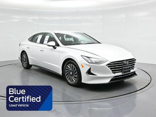 2022 Hyundai SONATA Hybrid SE