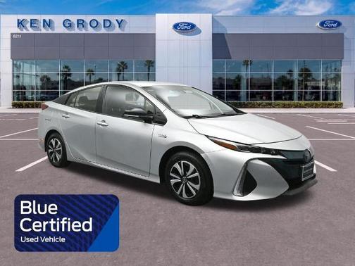 Classic Silver Metallic 2018 Toyota Prius Prime PLUS