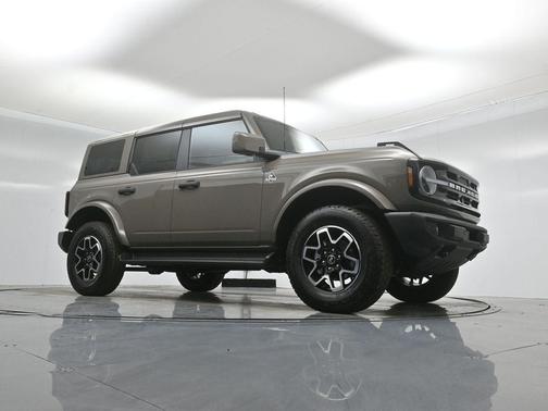 Gray 2026 Ford Bronco Outer Banks
