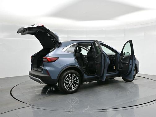 2025 Ford Escape PHEV SE