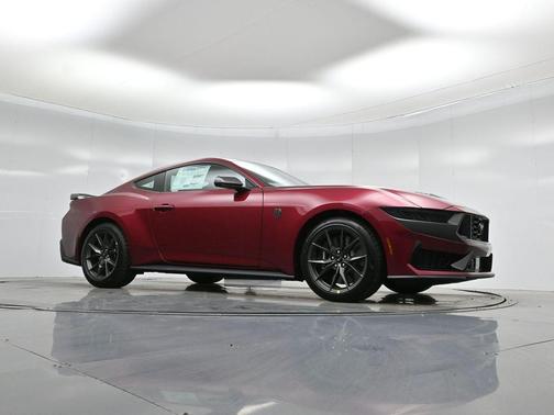 2026 Ford Mustang Dark Horse