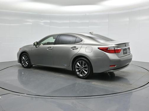 2015 Lexus ES 300h Base