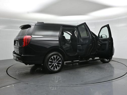 AGATE BLACK METALLIC 2025 Ford Expedition PLATINUM