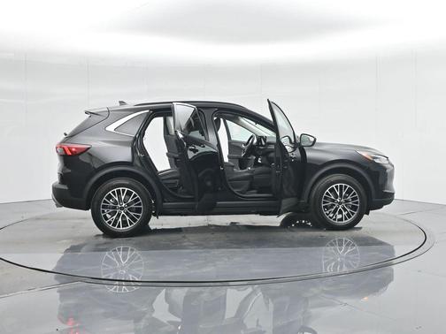2025 Ford Escape PHEV SE