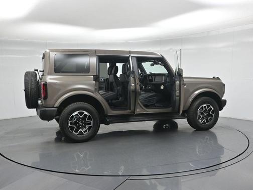 Gray 2026 Ford Bronco Outer Banks