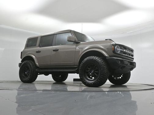 Marsh Gray 2026 Ford Bronco Outer Banks