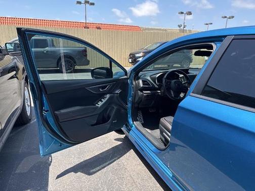 Island Blue Pearl 2018 Subaru Impreza 2.0I SPORT