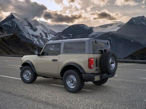 2025 Ford Bronco Base