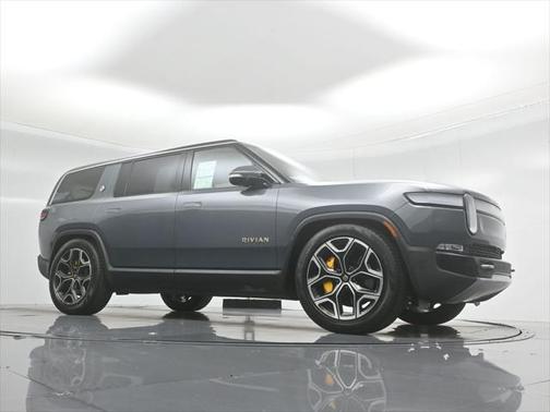 2023 Rivian R1S Adventure