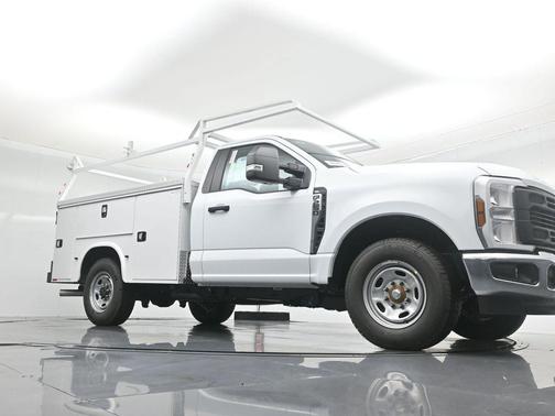 2025 Ford F-250 XL
