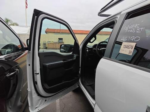OXFORD WHITE 2023 Ford F-150 XL