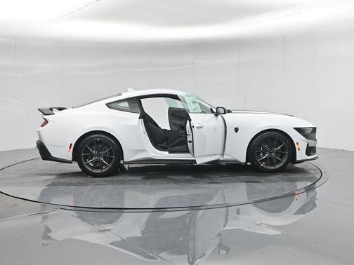 2026 Ford Mustang Dark Horse Fastback