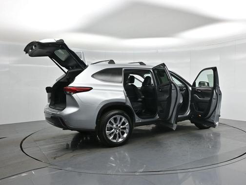 2022 Toyota Highlander Limited