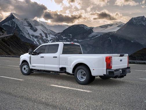 2026 Ford F-350 XLT
