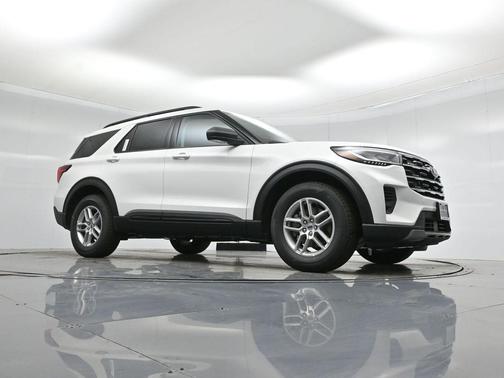 2026 Ford Explorer Active (200A)