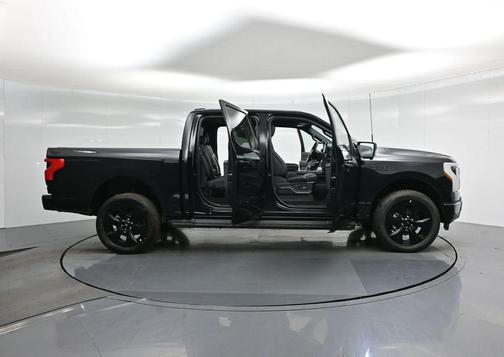 2025 Ford F-150 Lightning Platinum